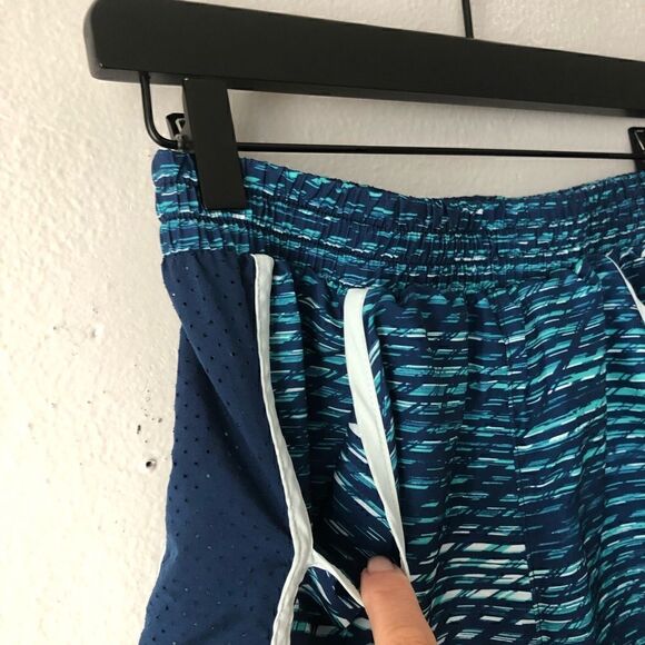 Under Armour blue elastic waist drawstring athletic shorts Womens size XS - Picture 5 of 9